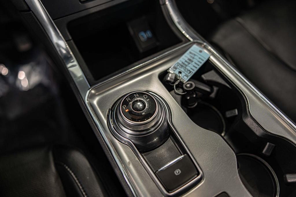 Used 2022 Silver Ford Titanium image 32
