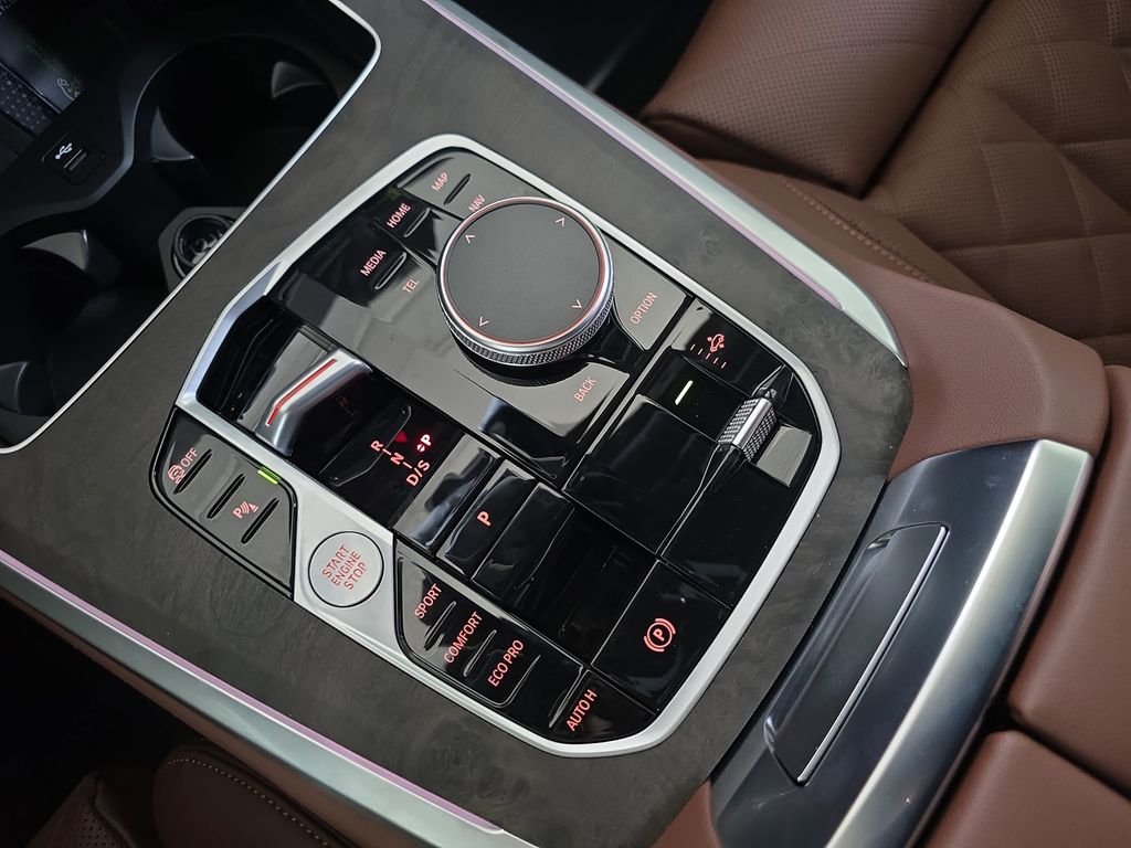 New 2026 Dravit Grey Metallic BMW sDrive40i image 17