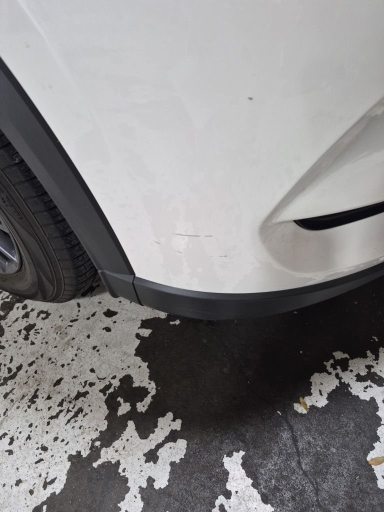 Used 2019 White Mazda Touring image 1