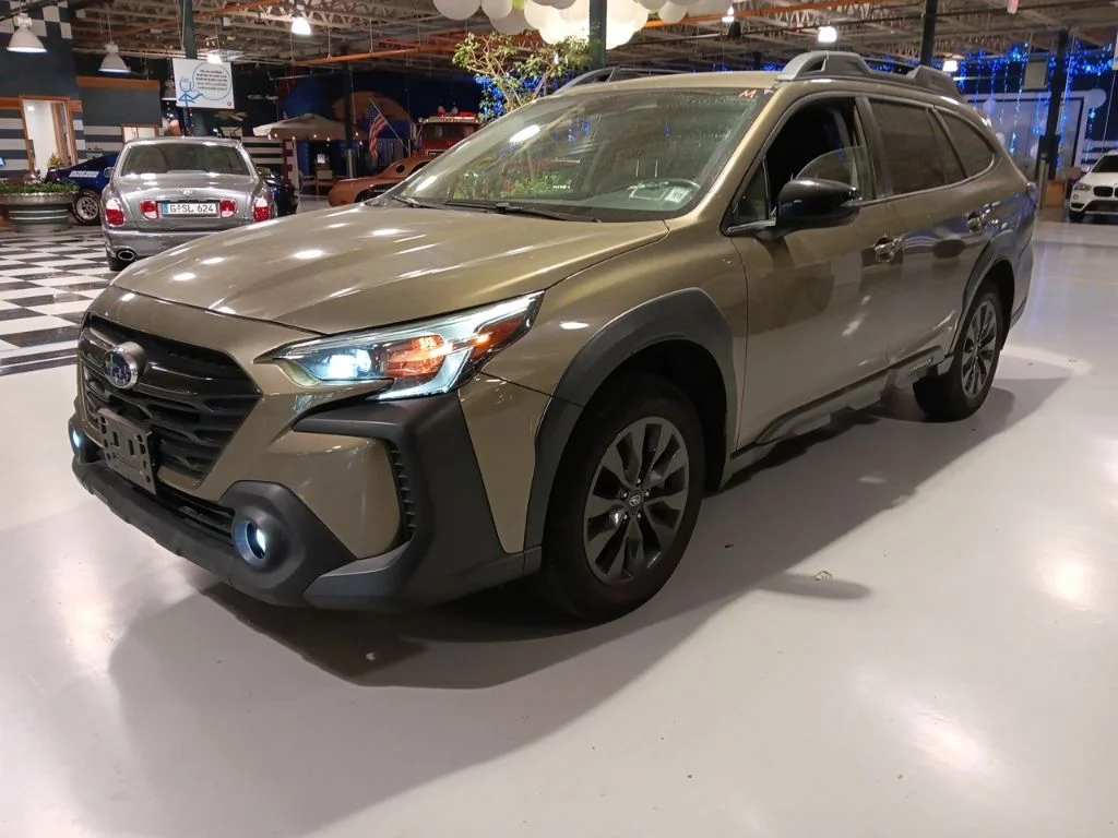 2023 Subaru Outback Onyx Edition's photo
