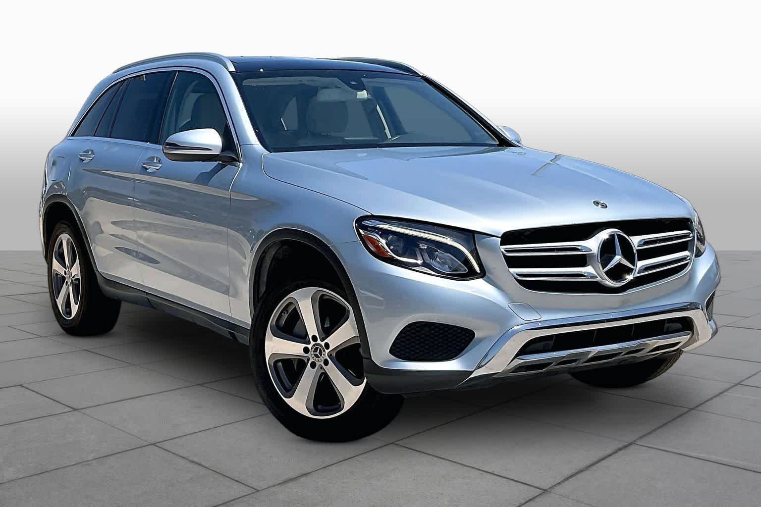 Used 2017 Diamond Silver Metallic Mercedes-Benz GLC 300 image 3