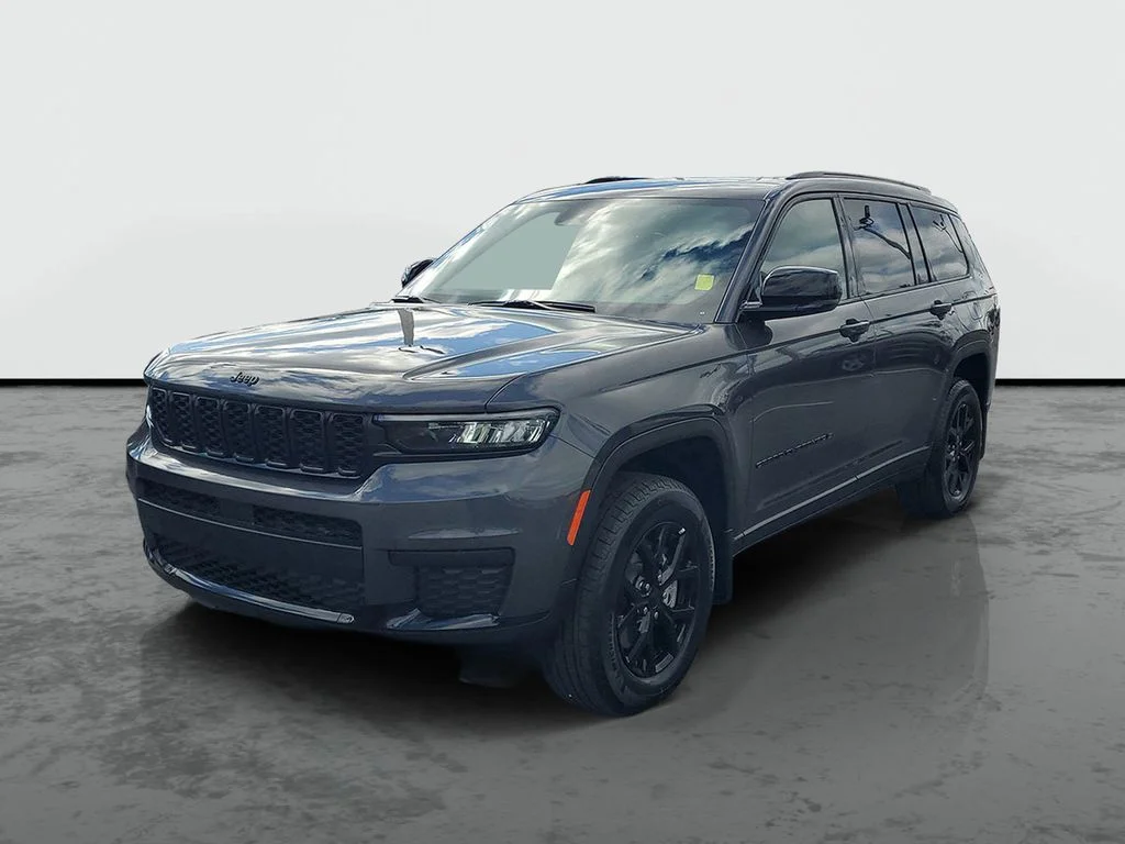 New 2025 Baltic Gray Metallic Clear-Coat Exterior Paint Jeep Altitude X image 5