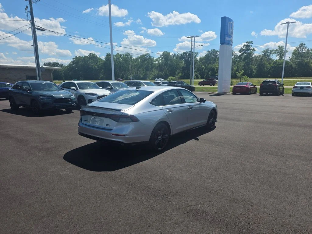 New 2026 Solar Silver Metallic Honda Sport-L image 3
