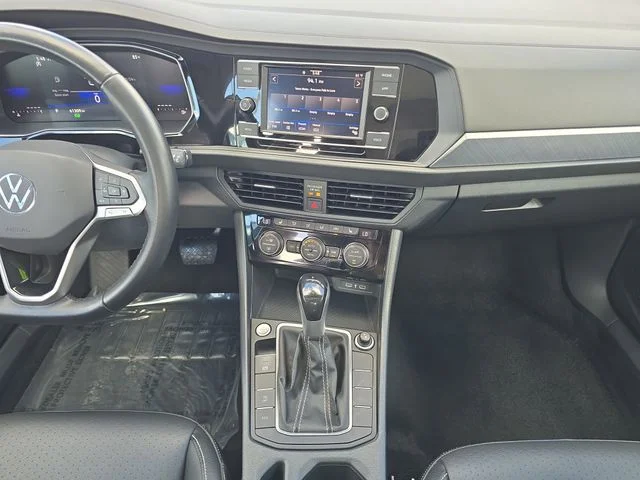 2024 Volkswagen Jetta SE - Photo 11