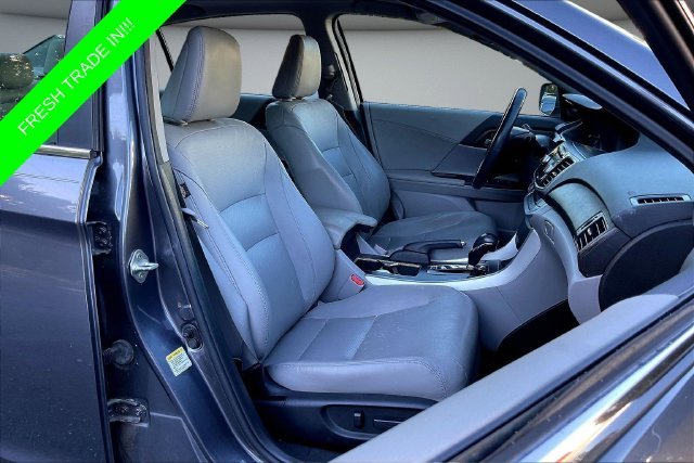 Used 2013  Honda EX-L image 31