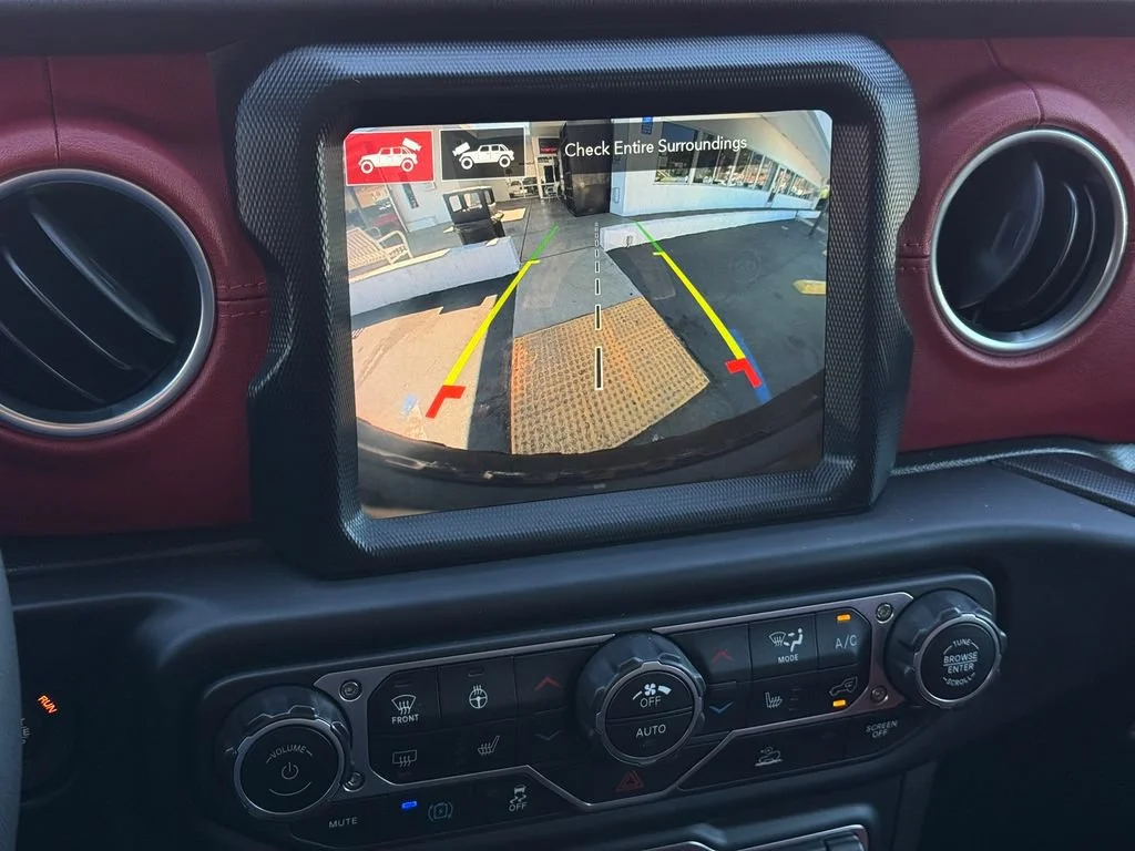 Used 2023 Gray Jeep Rubicon 20th Anniversary image 30