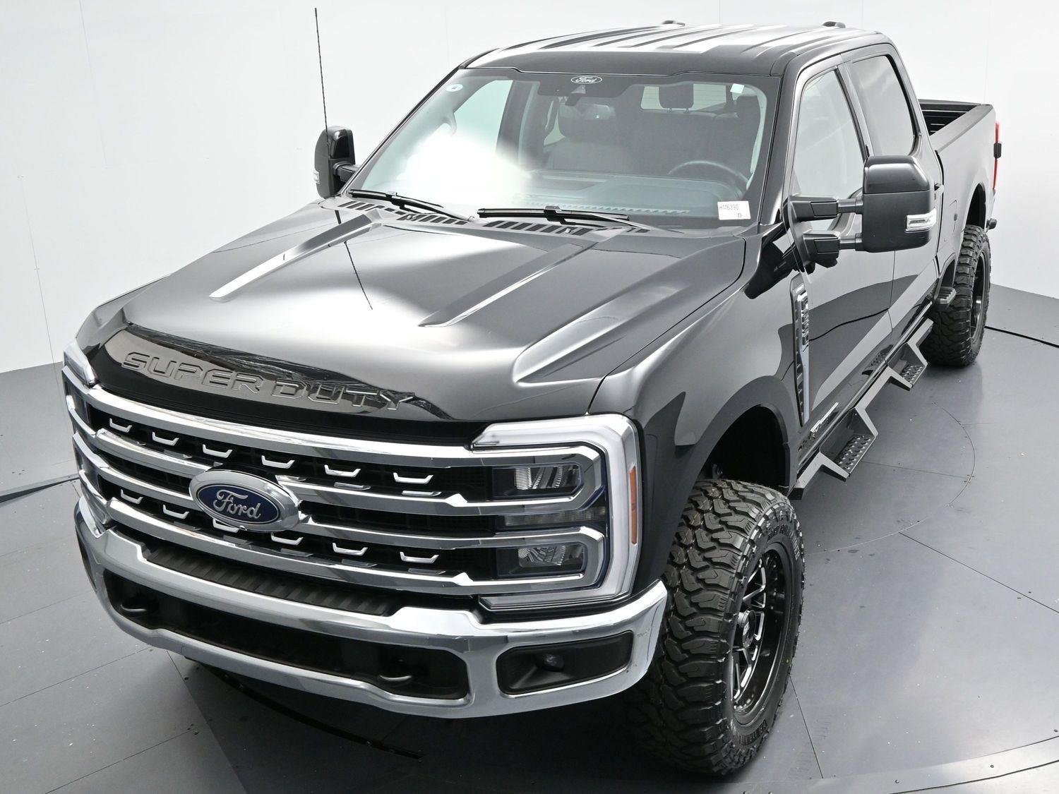 Used 2024 Agate Black Ford LARIAT image 41