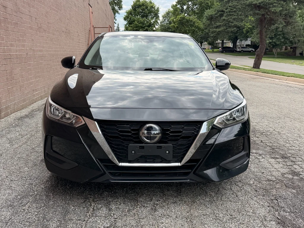 Used 2023 Super Black Nissan SV image 8