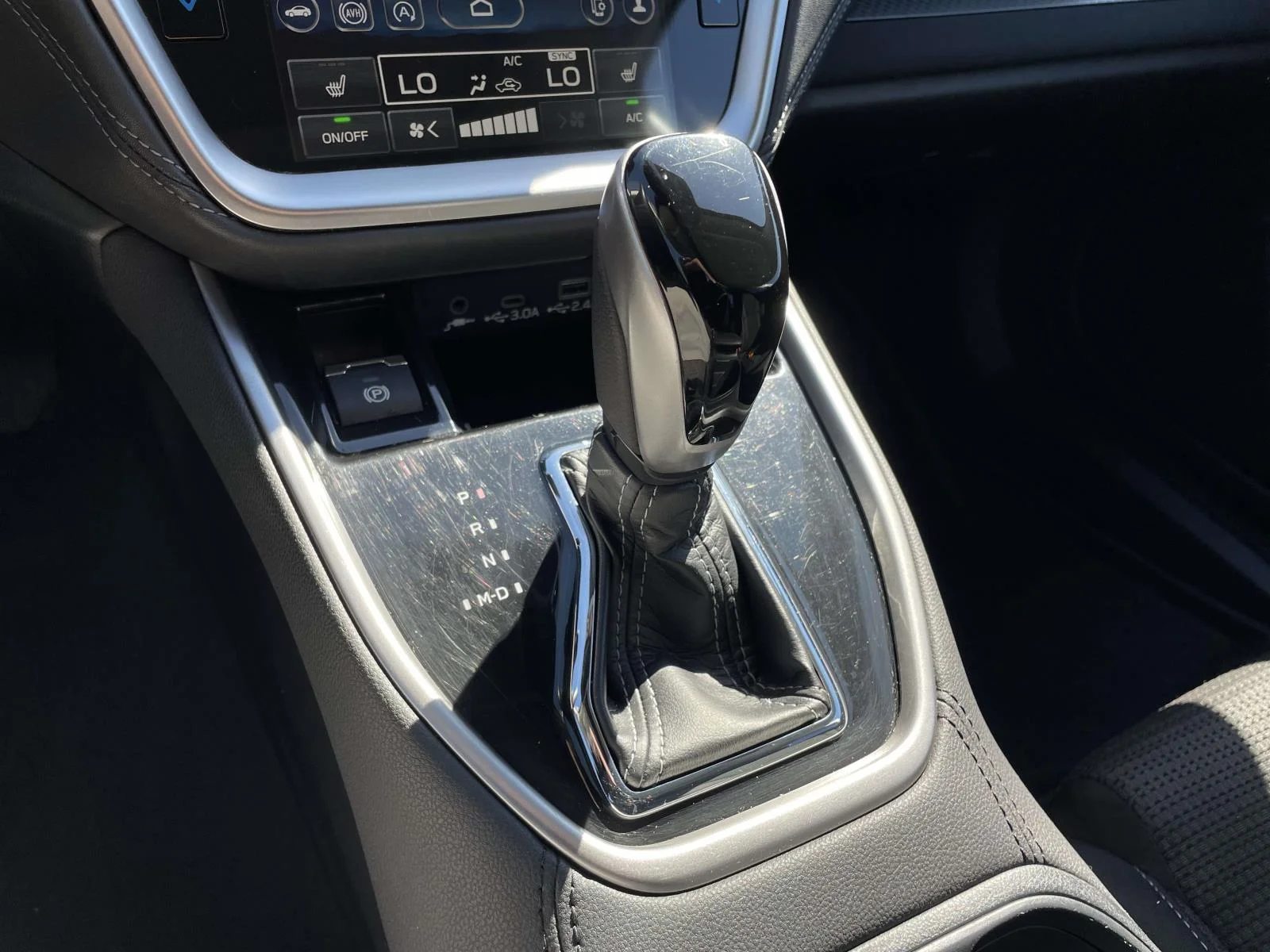 Used 2025 Ice Silver Metallic Subaru Premium image 20