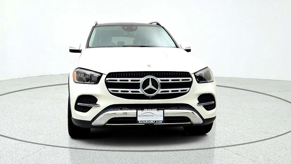 Used 2024 MANUFAKTUR Diamond White Metallic Mercedes-Benz GLE 450 4MATIC® SUV w/ 3rd Row Seating & Driver Assistance Pkg image 2