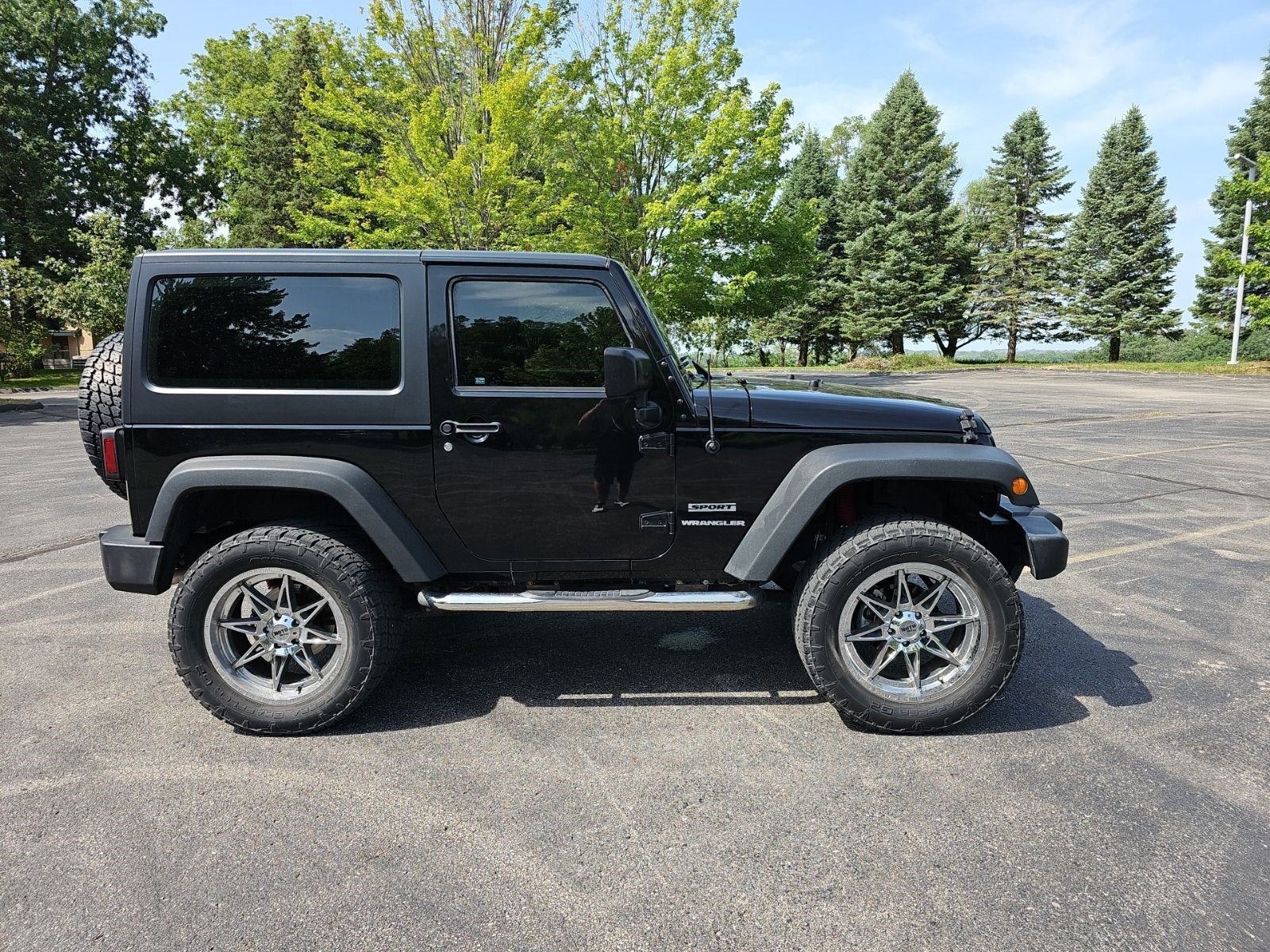 Used 2017 Black Clearcoat Jeep Sport image 6