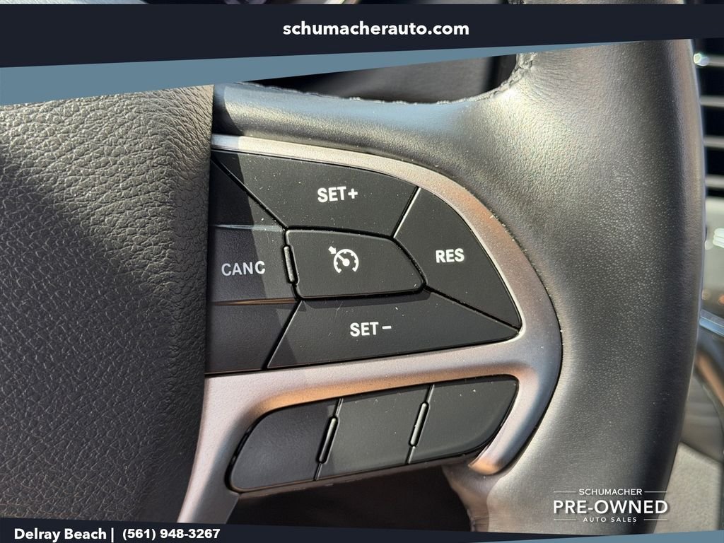 Used 2021 Black Jeep Laredo X image 20