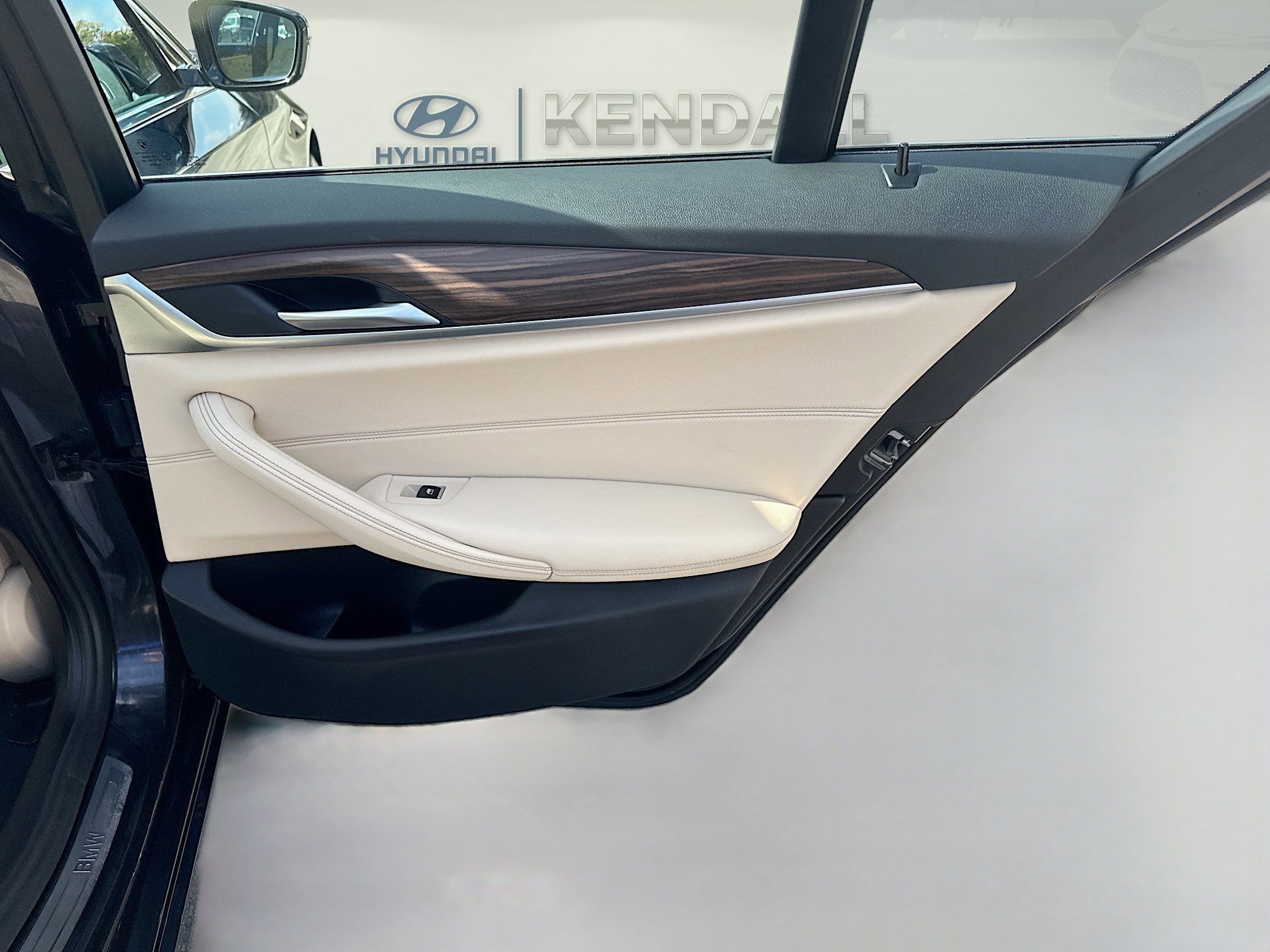 2022 BMW 5 Series 530i - Photo 29