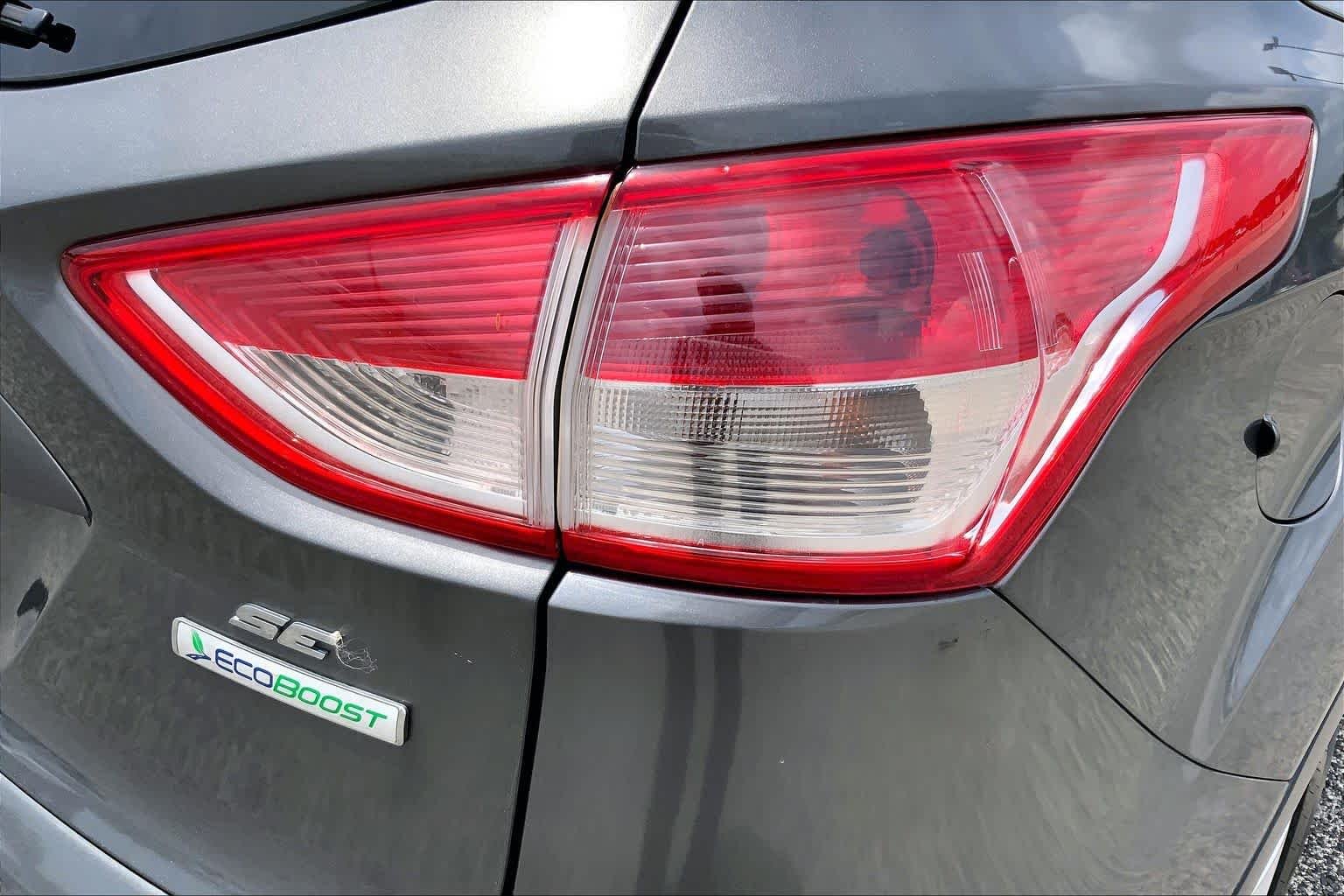 Used 2014 Sterling Gray Metallic Ford SE image 30