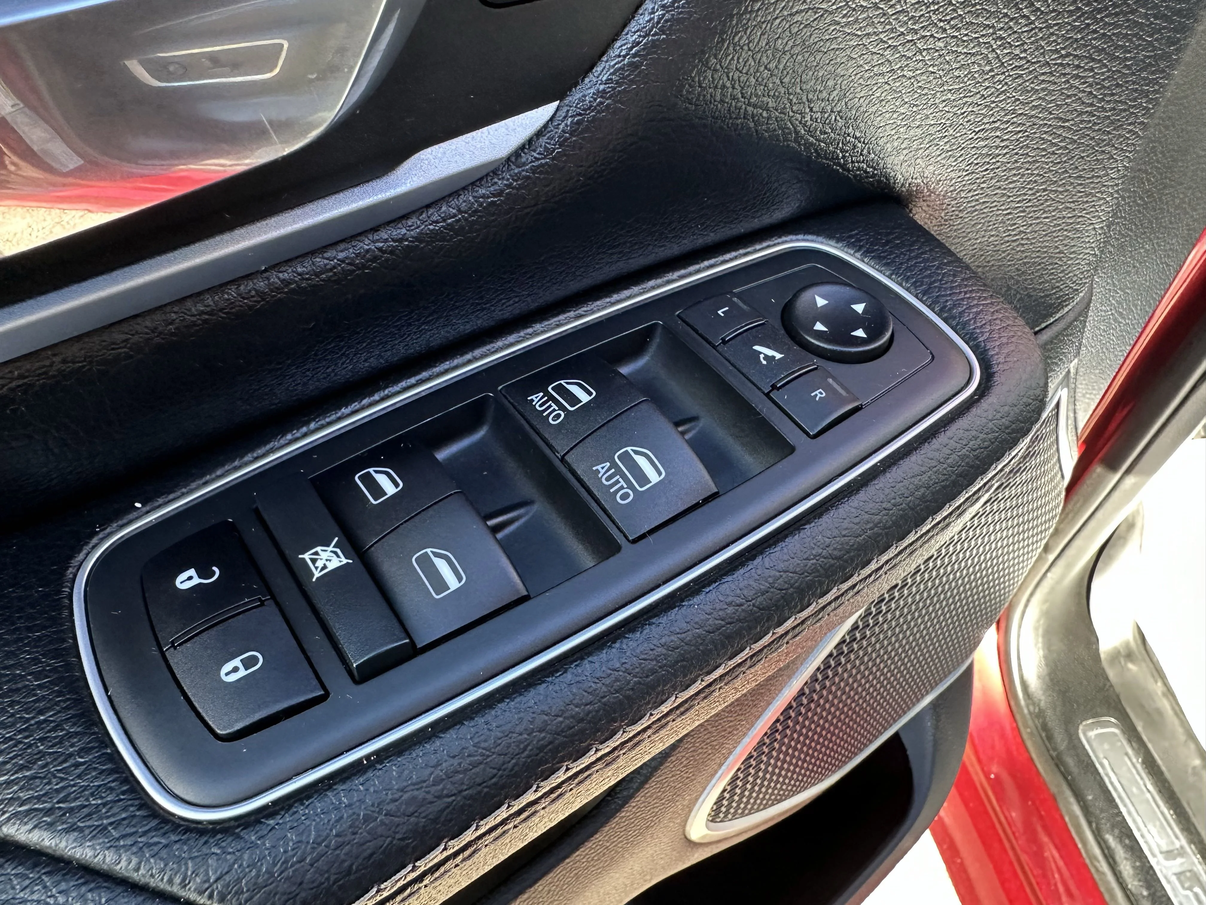Used 2021 Delmonico Red Pearlcoat Ram Laramie image 26