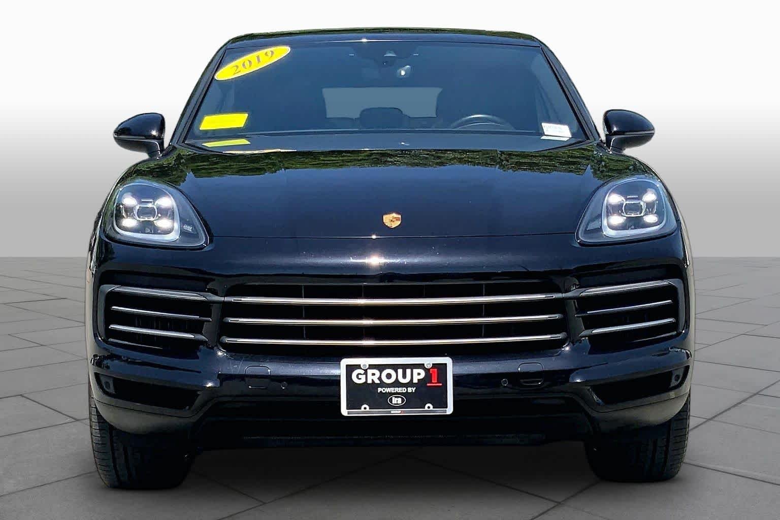 Used 2019 Black Porsche  image 4
