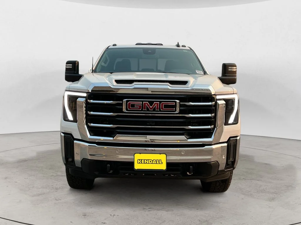 Used 2025 White GMC SLE image 2