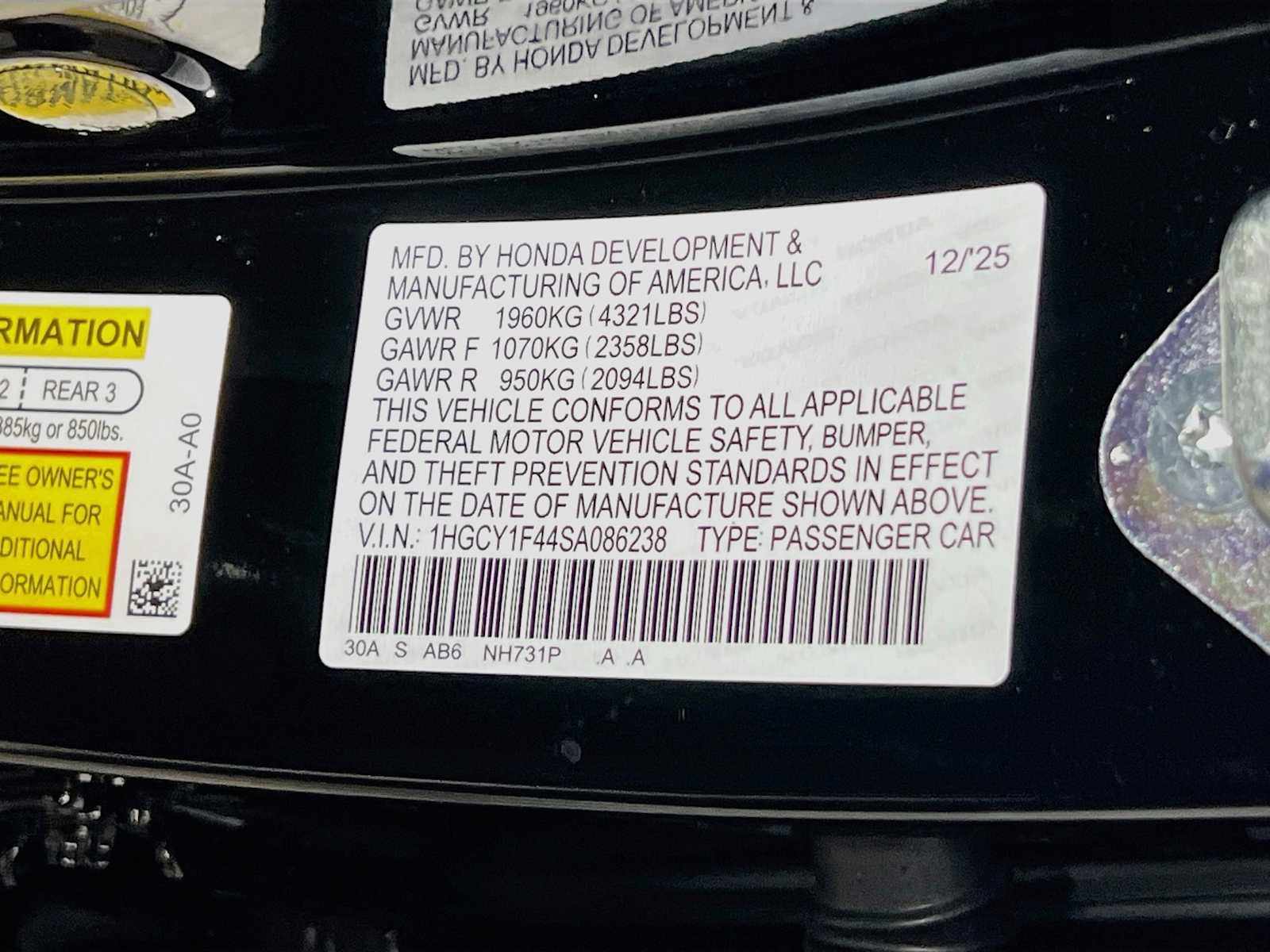 Used 2025 Crystal Black Pearl Honda SE image 33