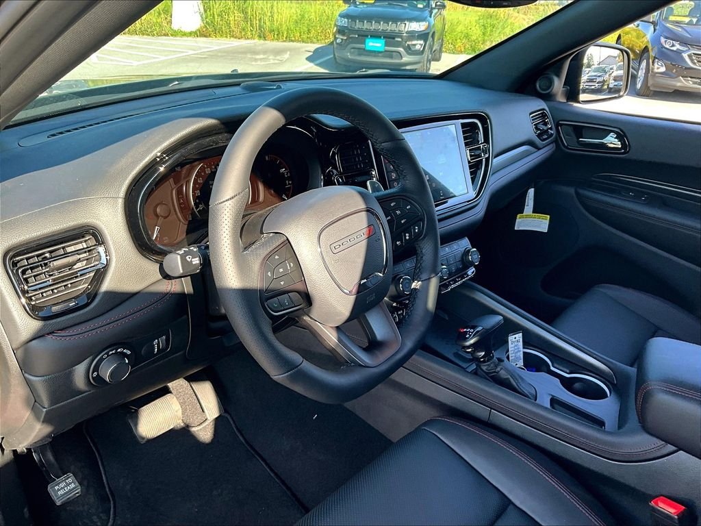 New 2025 DB Black Crystal Clearcoat Dodge GT Plus image 9