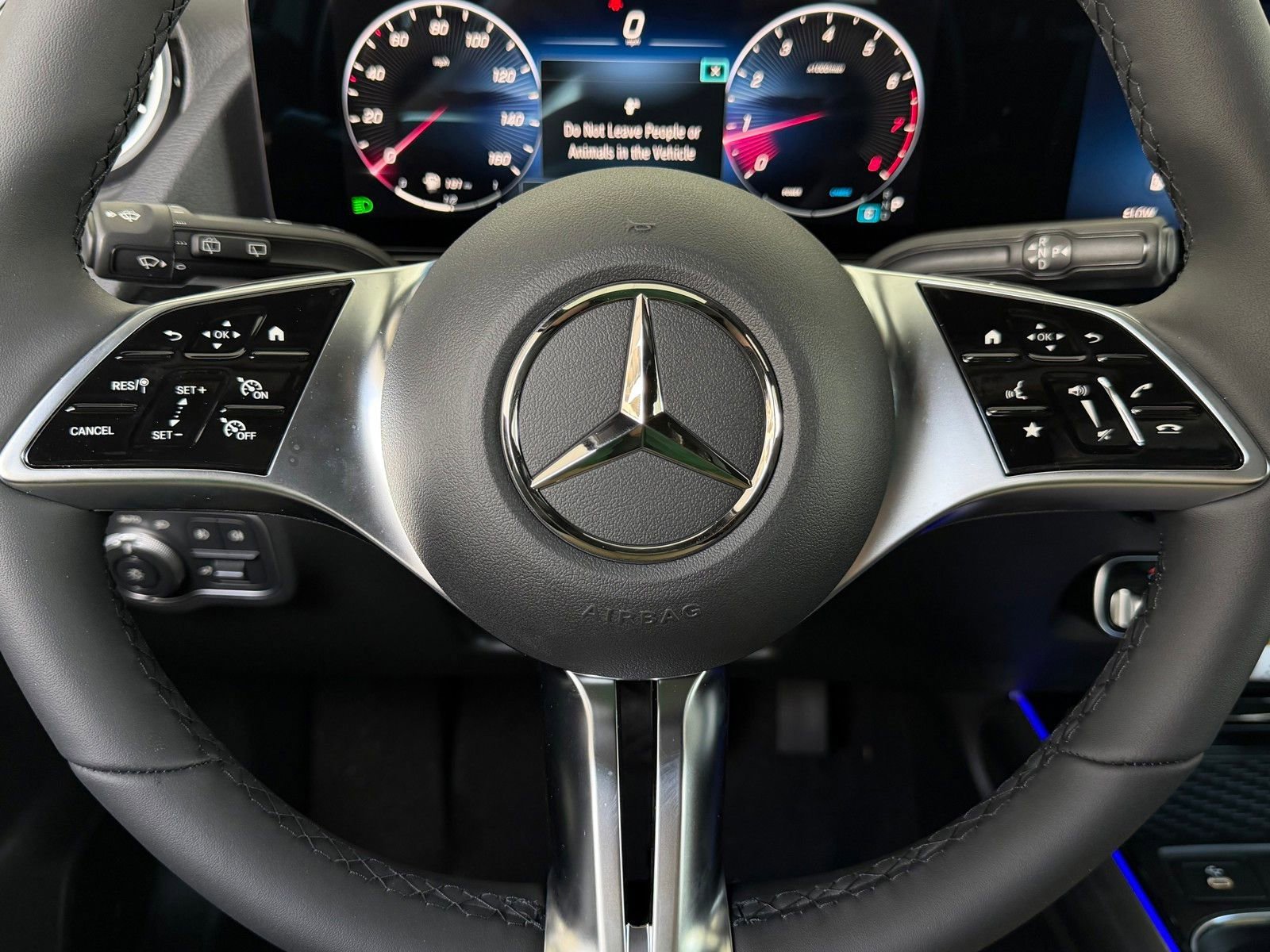 New 2026 Cirrus Silver Metallic Mercedes-Benz GLA 250 image 33