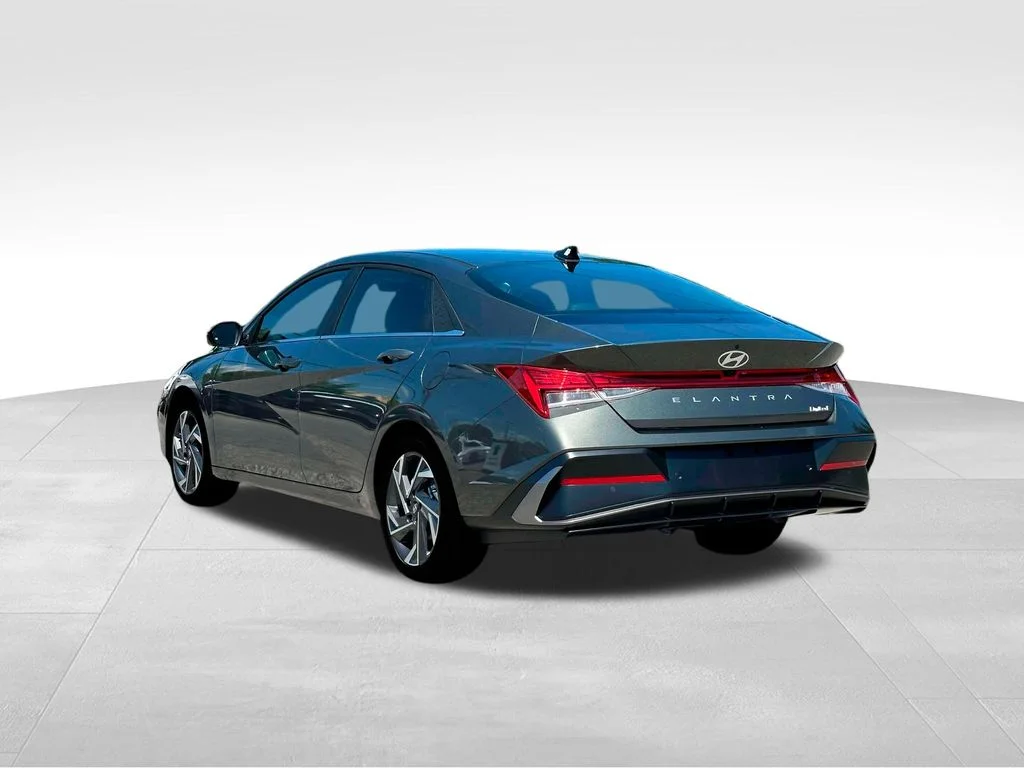 Used 2025 Gray Hyundai Limited image 5