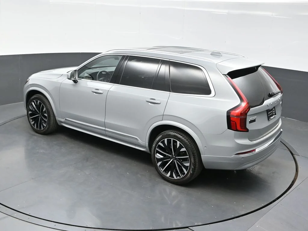 New 2026 Vapour Grey Volvo Plus image 38