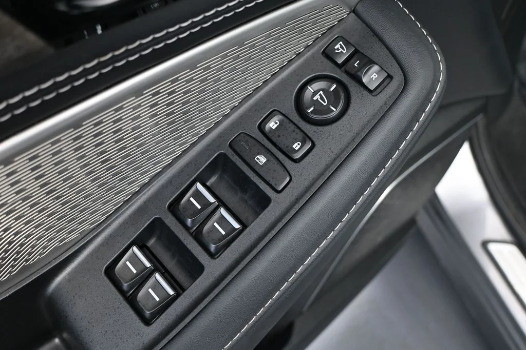 Certified Used 2023 Gray Acura Advance image 18