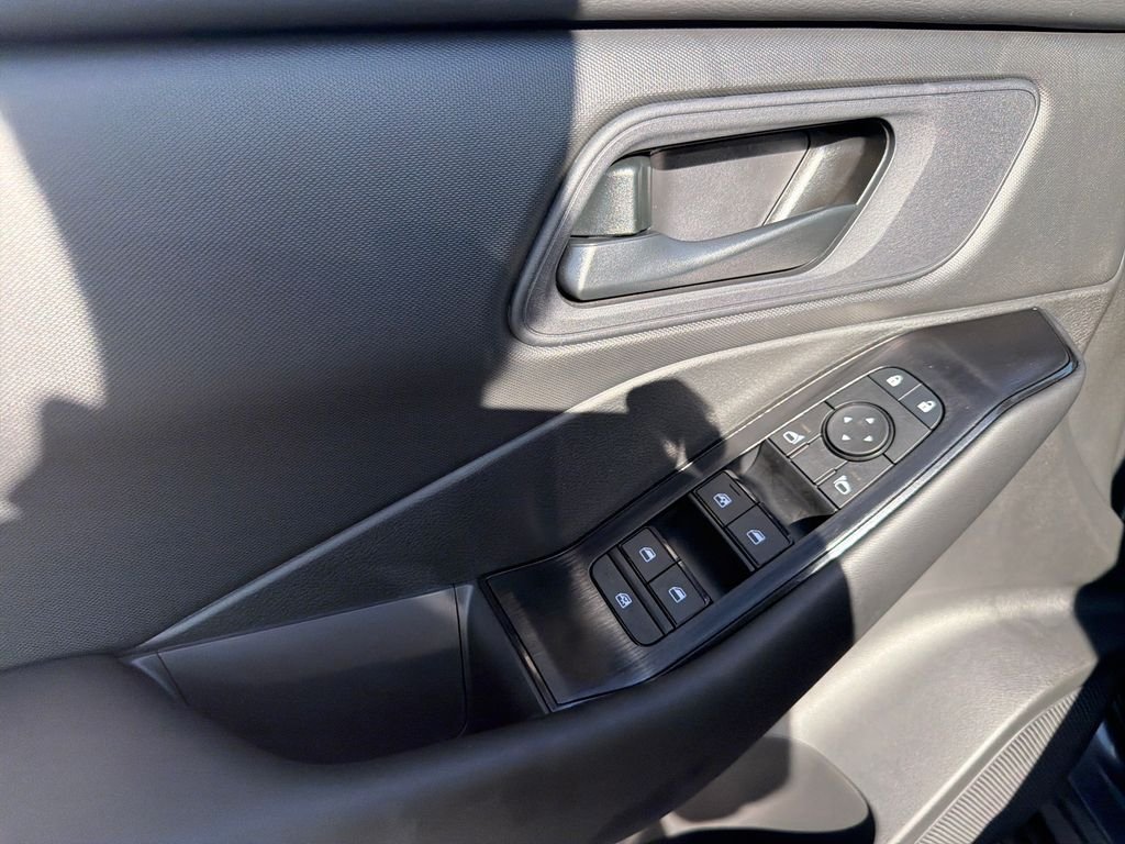 New 2026 Gray Nissan S image 16