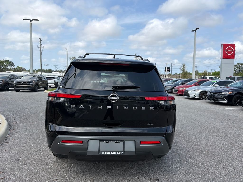 New 2026 Nissan Pathfinder SL 4D Sport Utility
