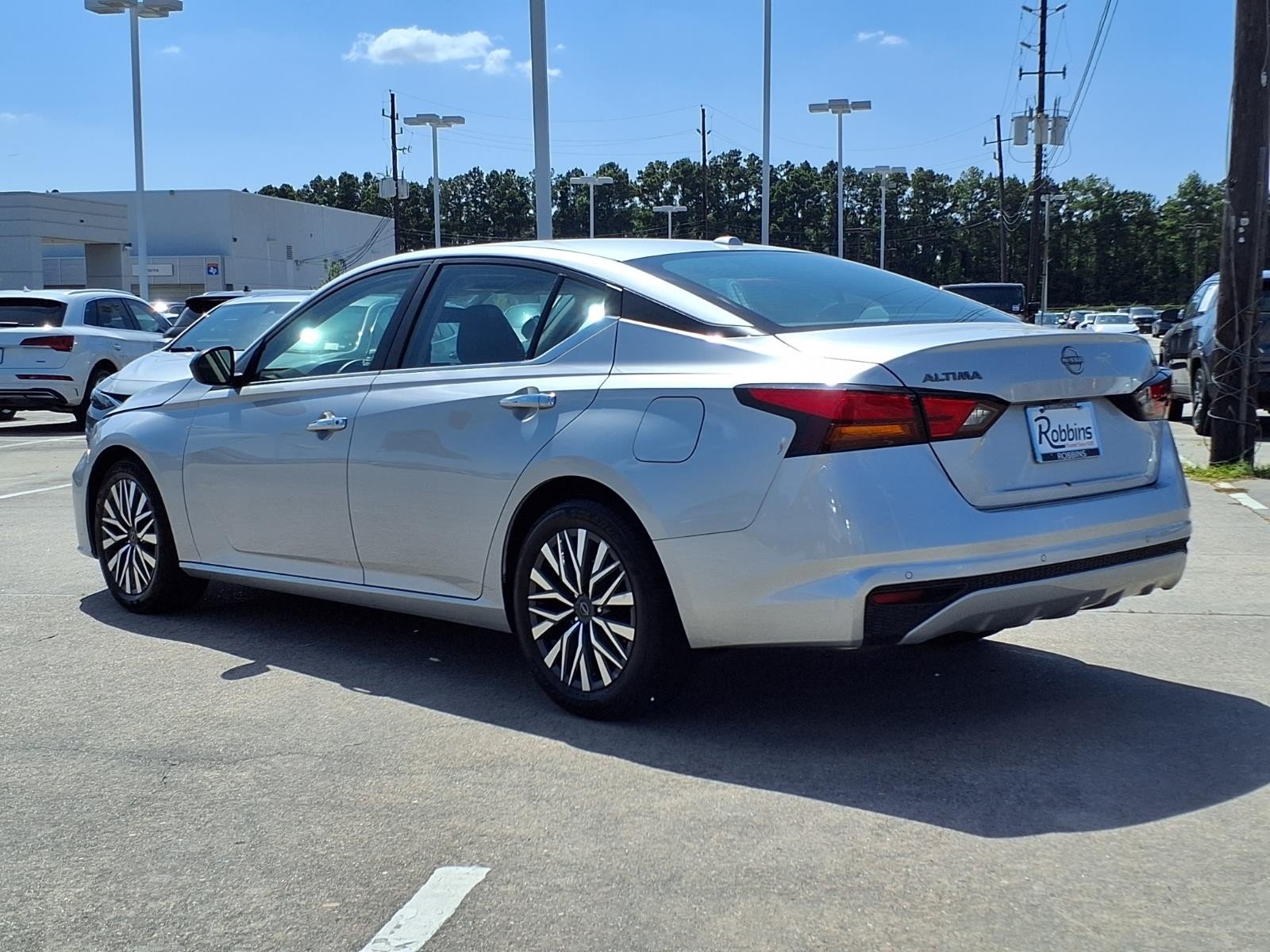 2024 Nissan Altima 2.5 SV Silver at Robbins Nissan