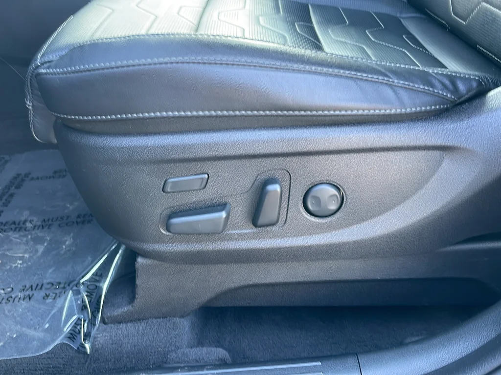 Used 2022 Gray Kia SX image 18