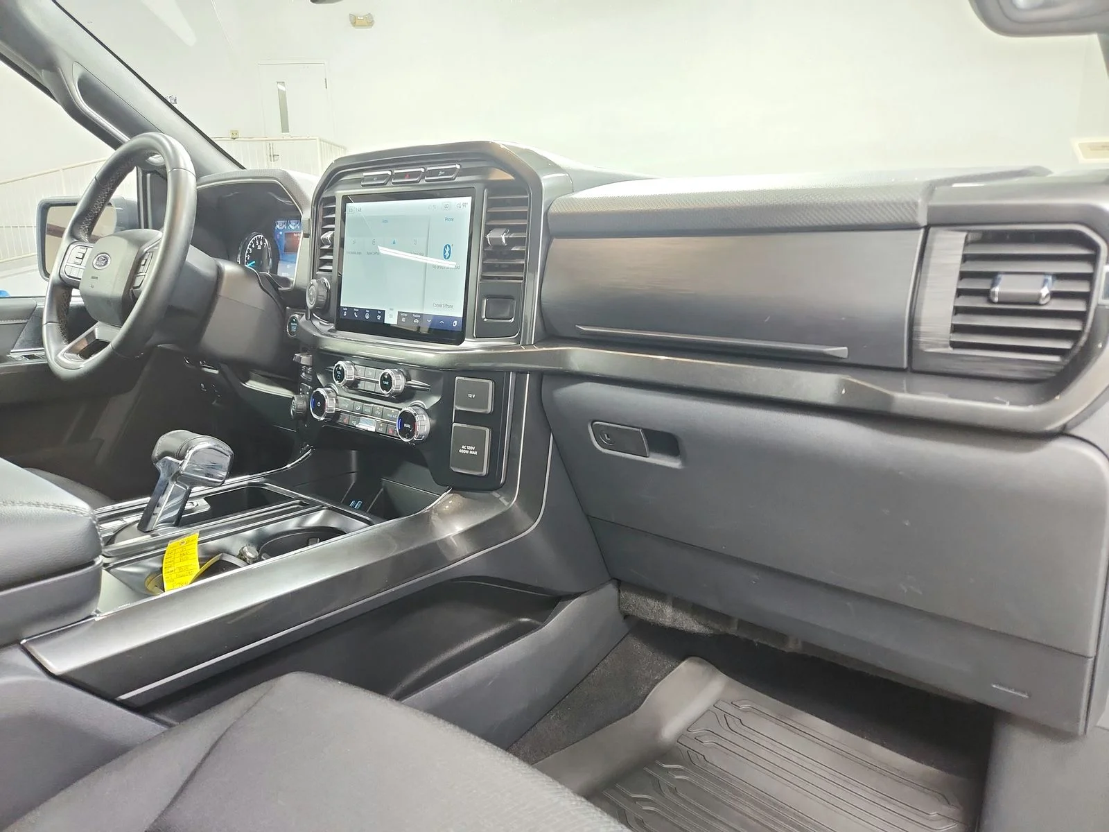 Used 2023 Blue Ford XLT image 37