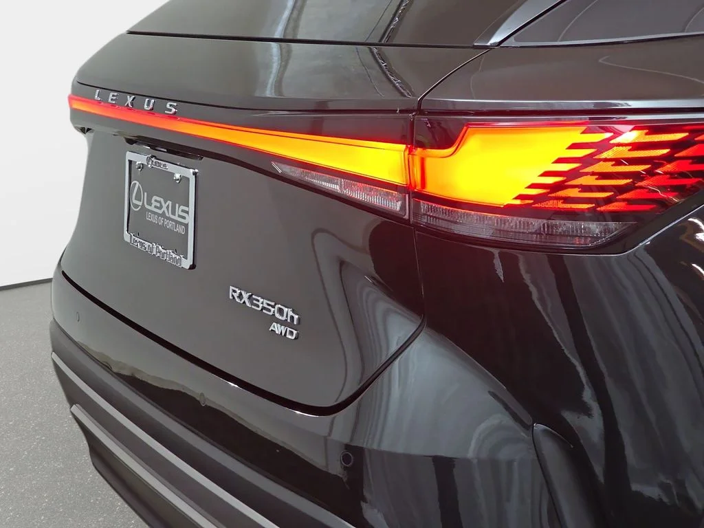 Used 2025 Black Lexus 350h Premium image 33