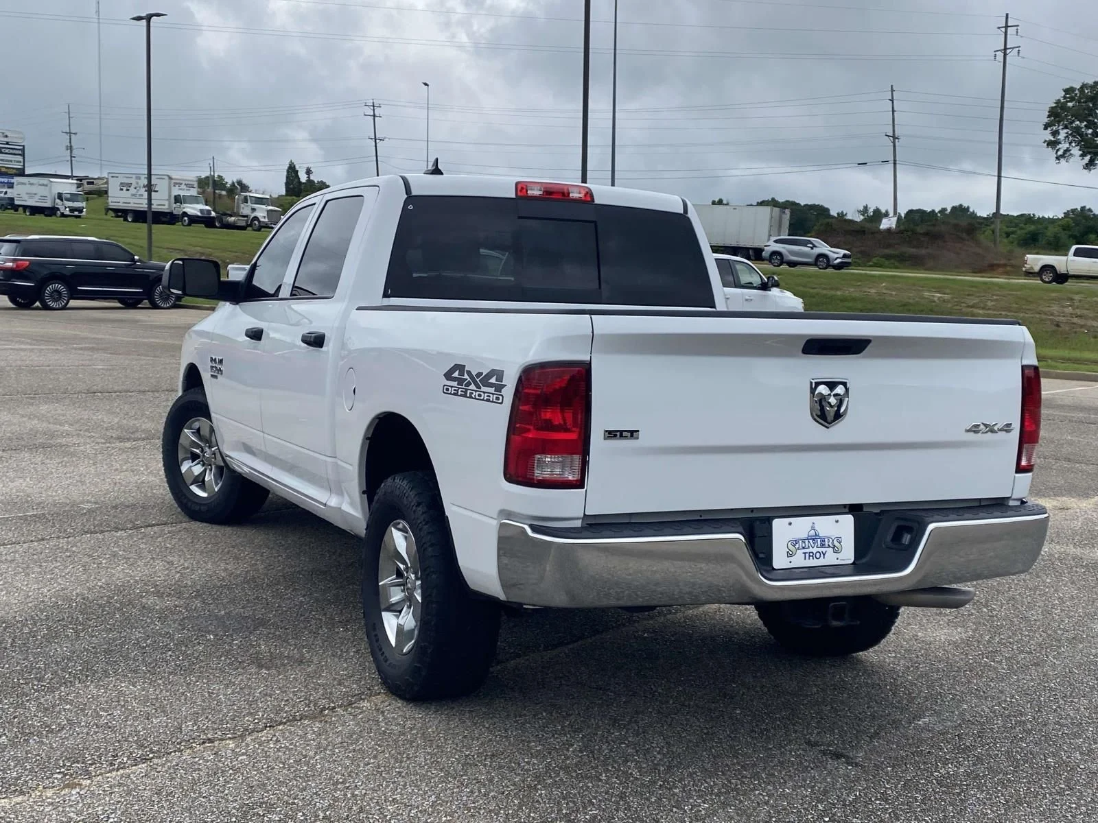 Used 2023 White Ram SLT image 5