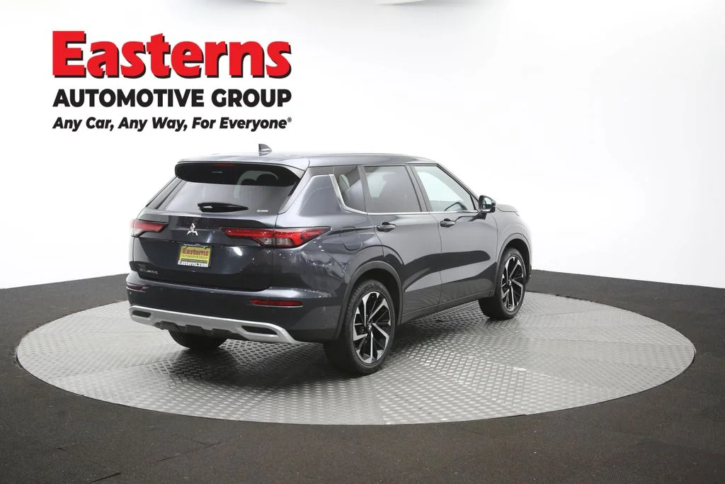 Used 2024 Gray Mitsubishi SE image 42