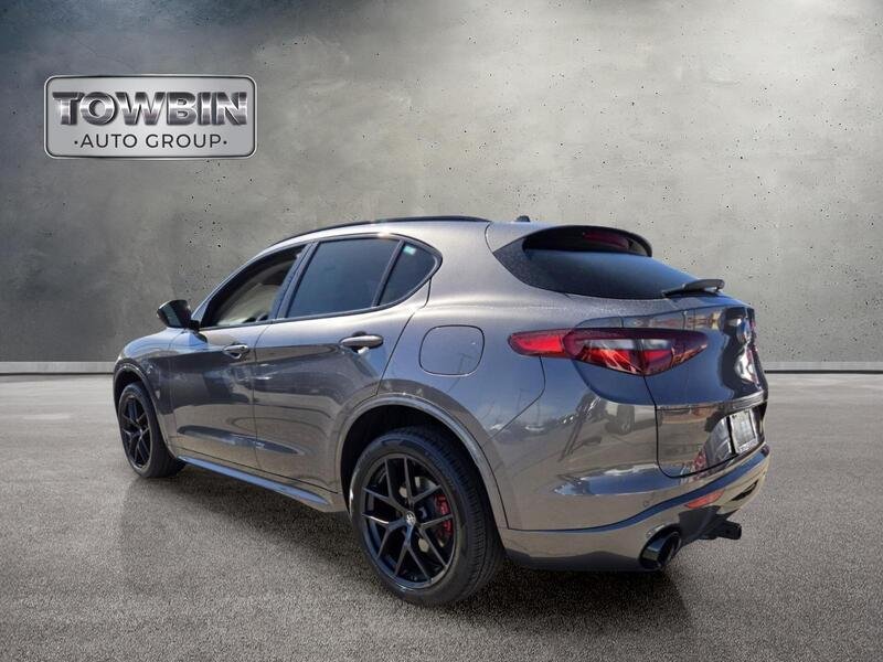 Used 2020 Gray Metallic Alfa Romeo SPORT RWD image 6