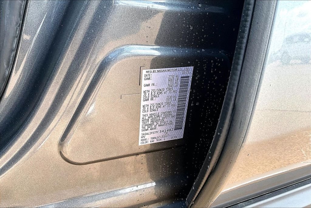 Used 2026 Gray INFINITI LUXE image 31