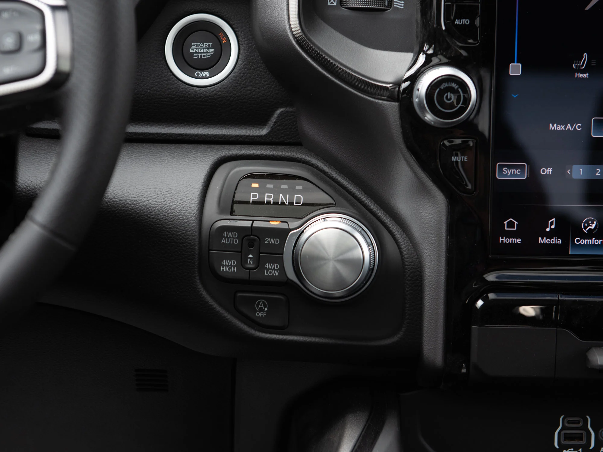 New 2026 Black RAM Sport* image 15