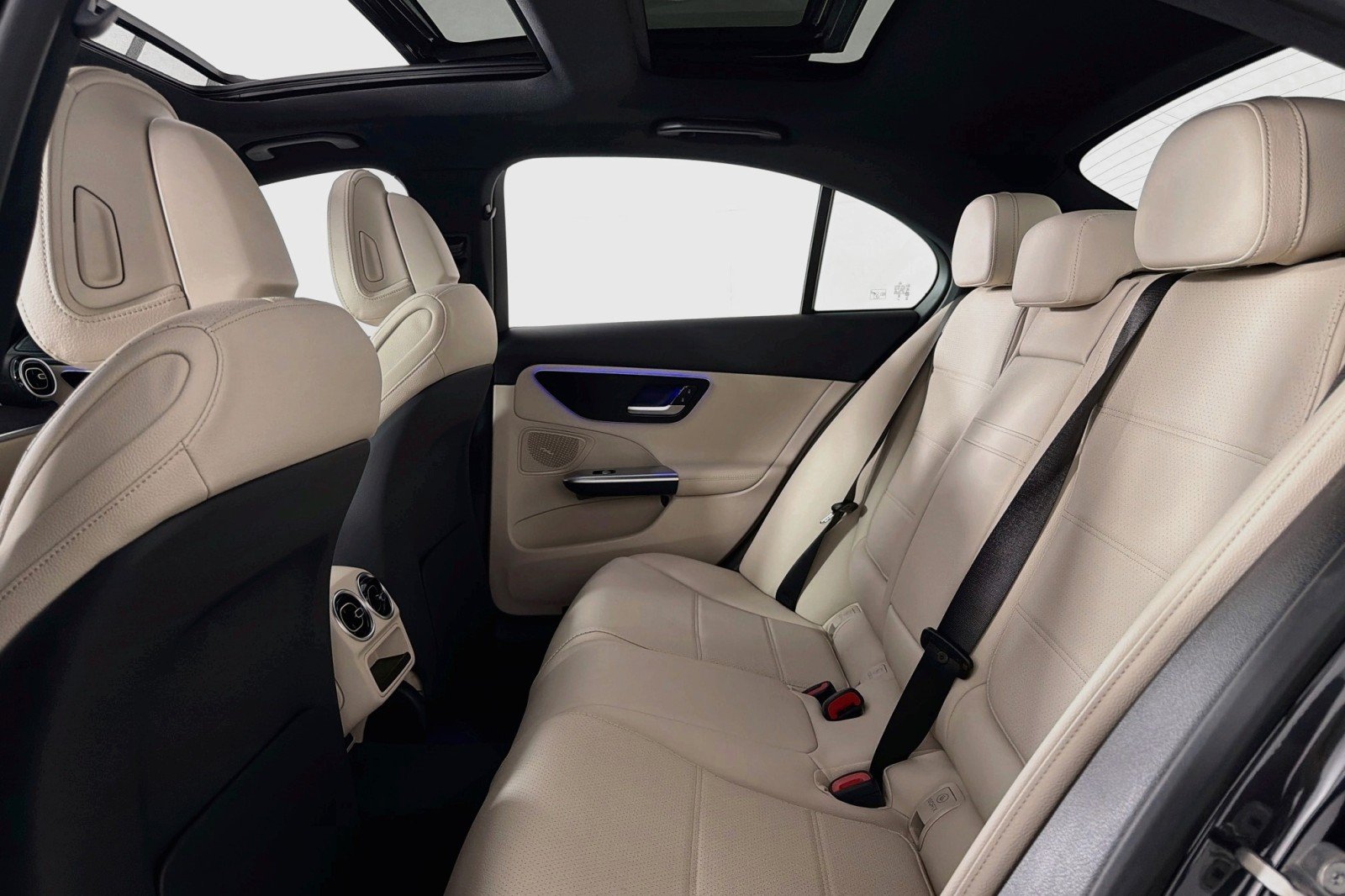 New 2026 Graphite Grey Metallic Mercedes-Benz C 300 Sedan image 7
