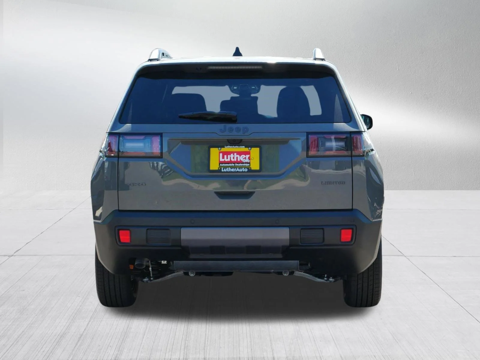New 2026 Sting-Gray Clear-Coat Exterior Paint Jeep Limited image 6