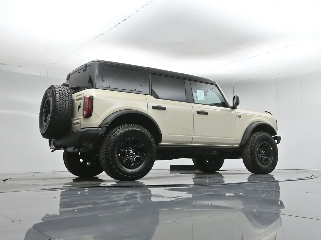 New 2026 Desert Sand Ford Badlands image 47