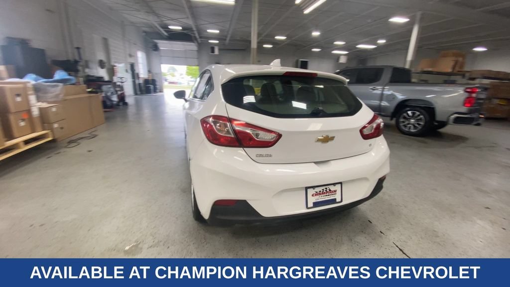 Used 2017 SUMMIT WHITE Chevrolet LT image 9