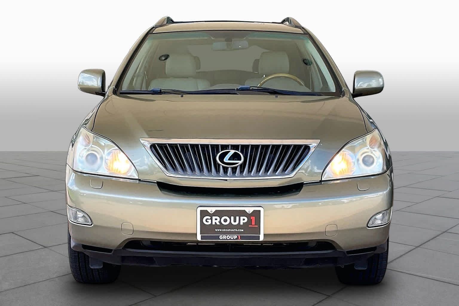 Used 2008 Desert Sage Metallic Lexus  image 3