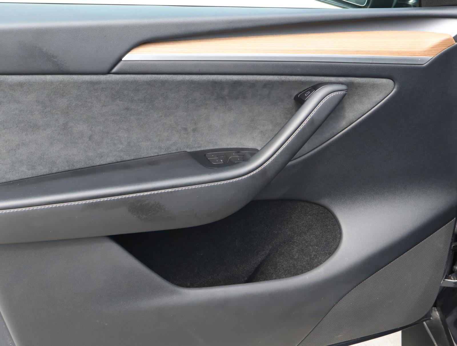 2023 Tesla Model Y Long Range - Photo 13