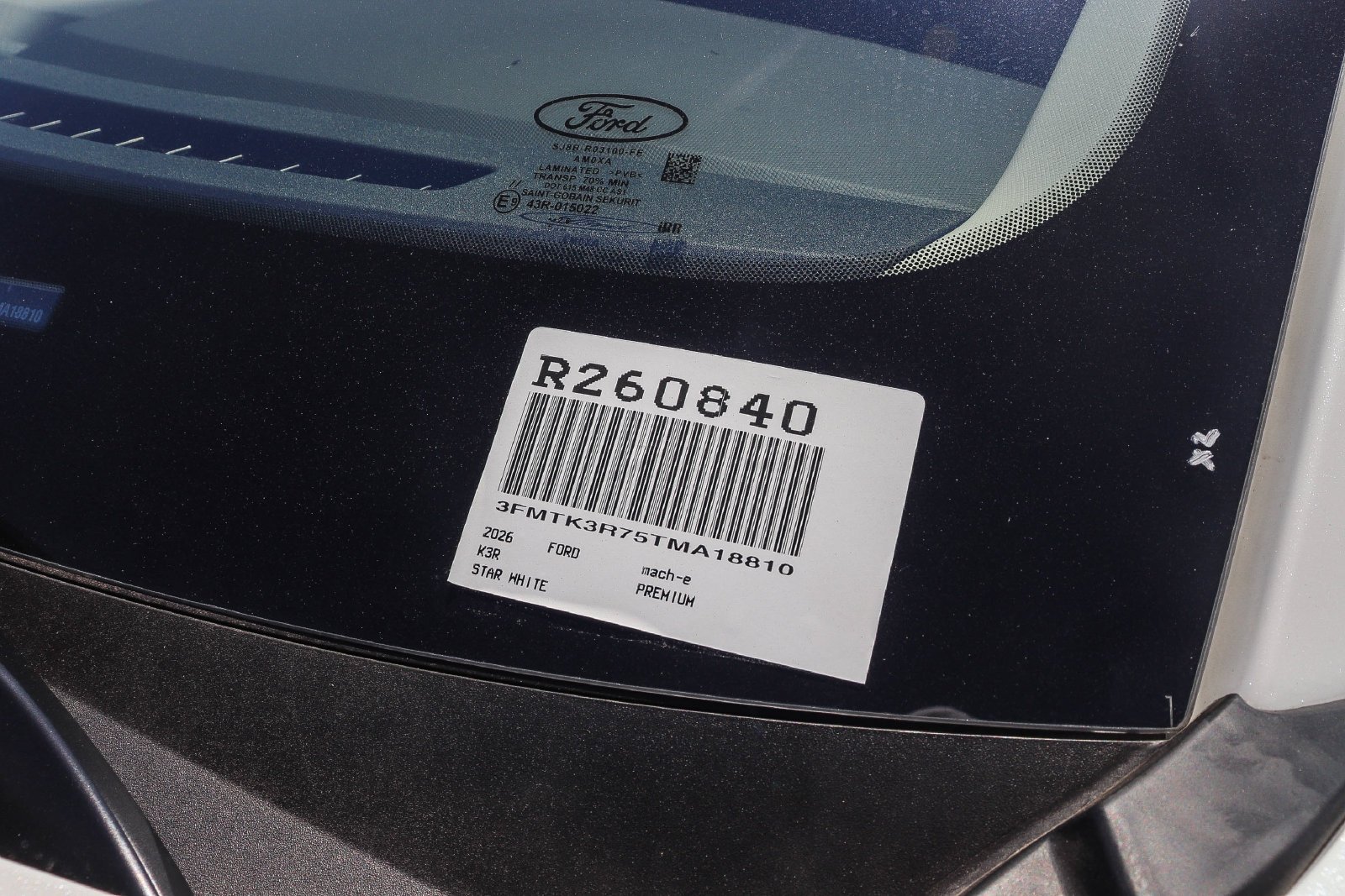 New 2026 Star White Metallic Tri-coat Ford Premium image 29