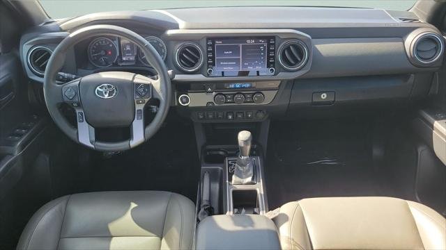 Certified Used 2022 LUNAR ROCK Toyota  image 11