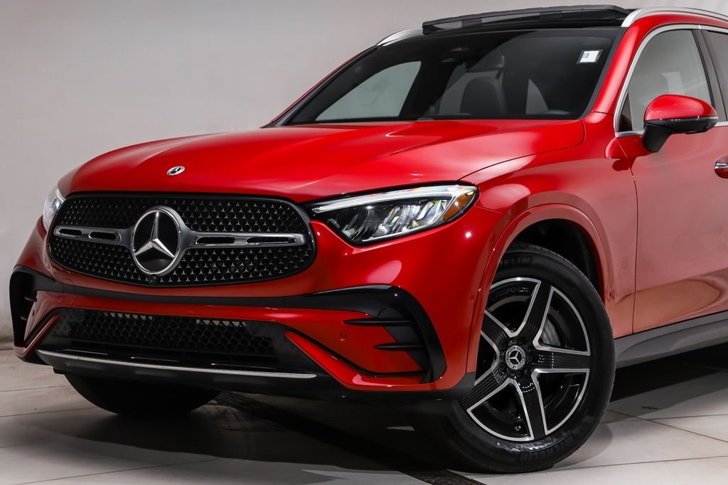 New 2026 Red Mercedes-Benz GLC 300 image 2