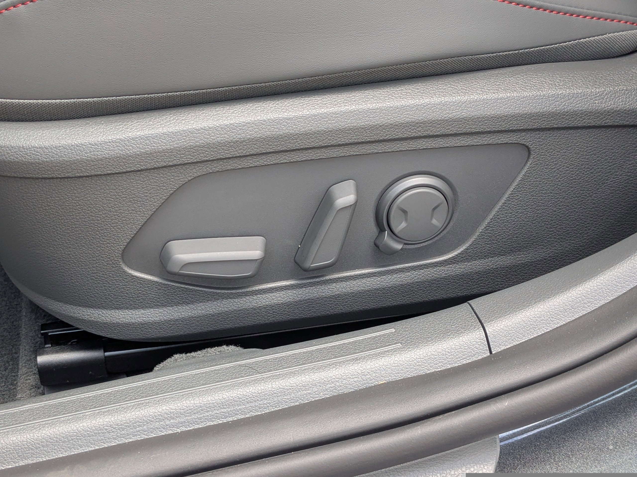 Used 2025 Serenity White Hyundai SEL Sport image 10