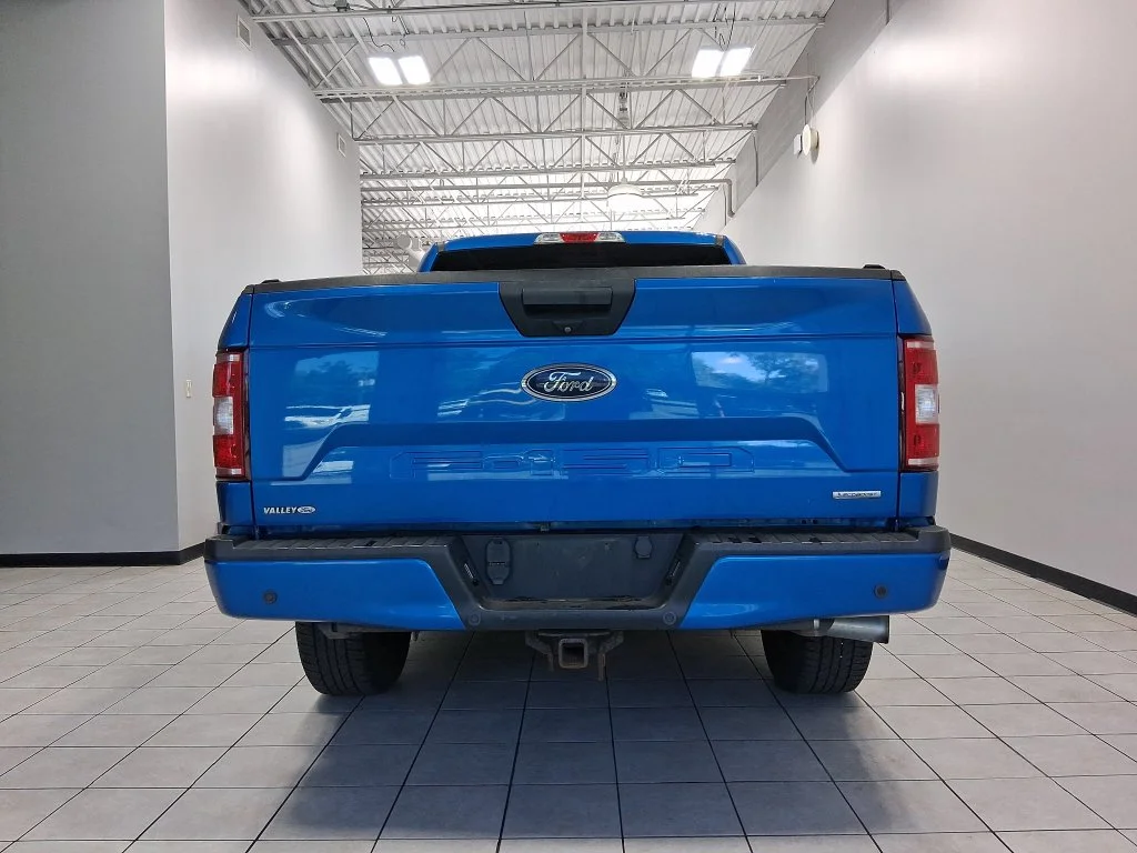 Used 2019 Blue Ford XLT image 9