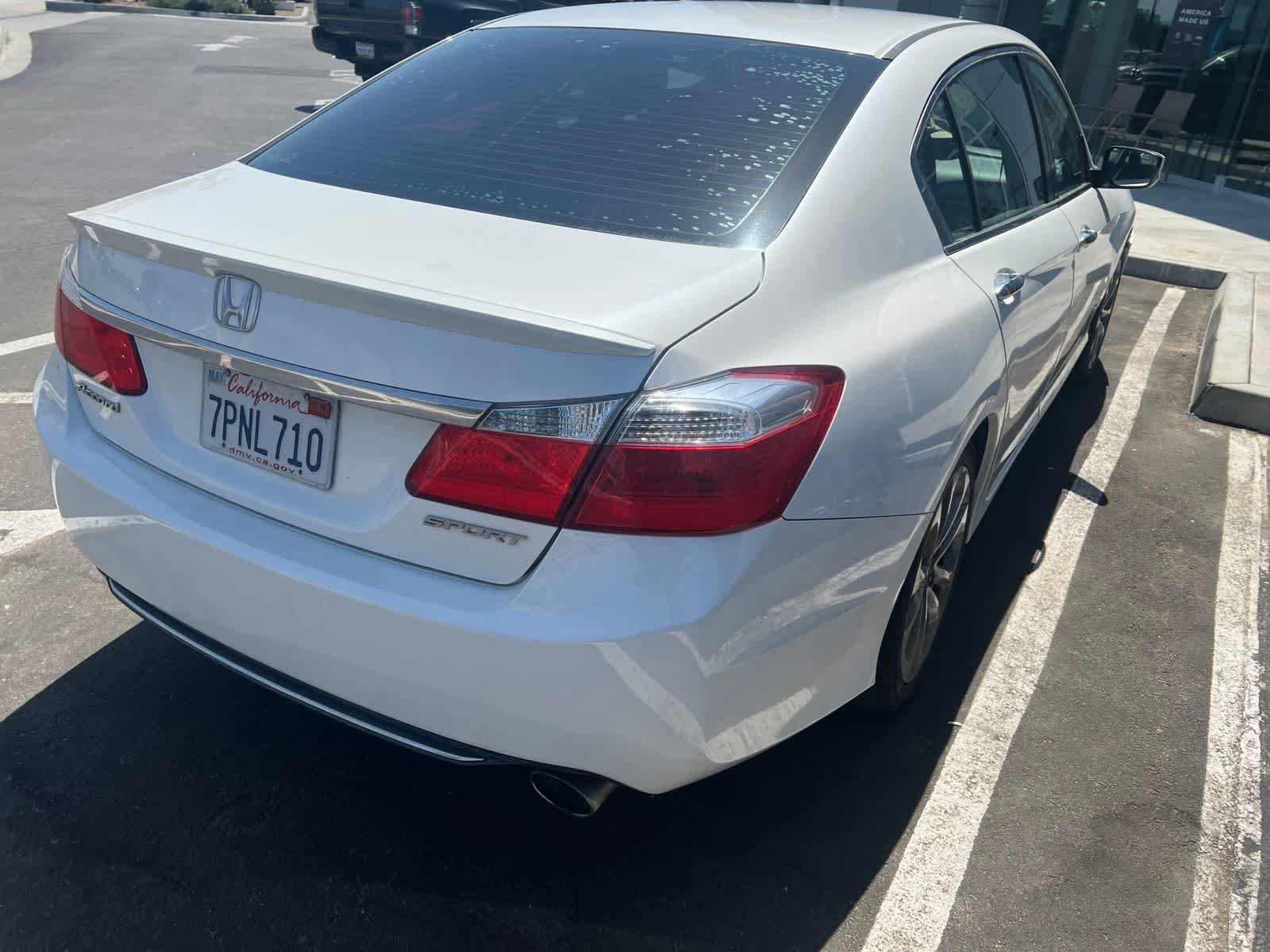 Used 2015 White Honda Sport image 5